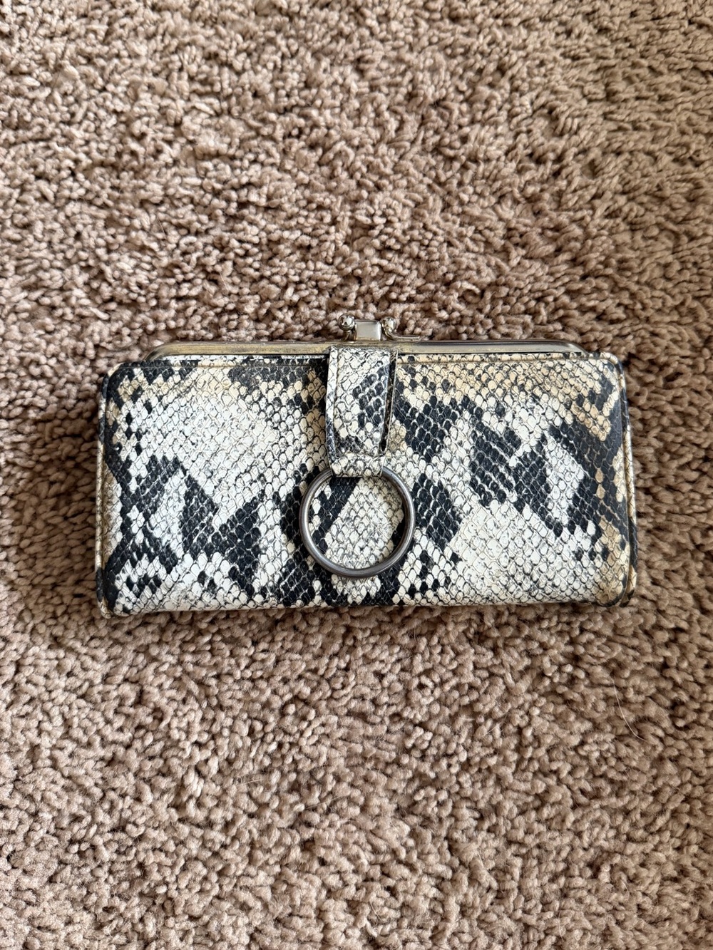 Vintage Snakeskin Print Kiss Lock Wallet Clutch – Black & Cream